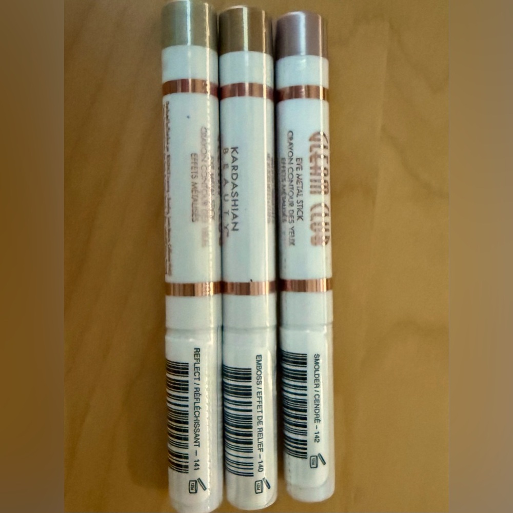 Kardashian Beauty Eye Sticks